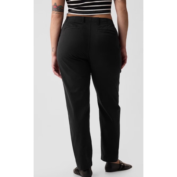 GAP Mid Rise Khakis - Picture 2 of 9